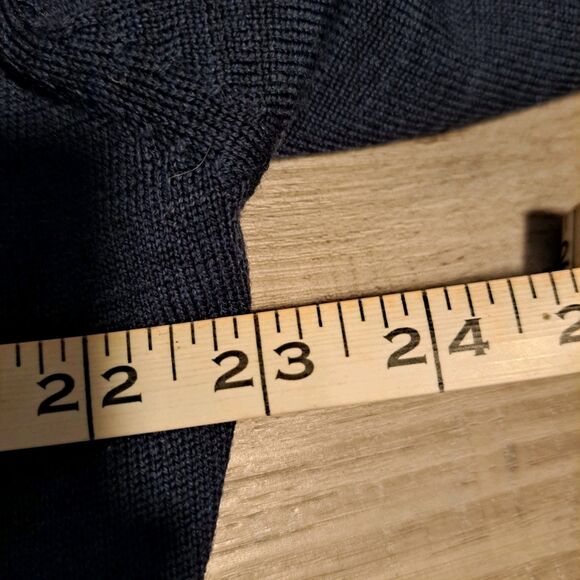 Jos A. Bank Signature Sweater Mens XL Navy Blue V-Neck Pullover 100% Merino Wool - Picture 8 of 8